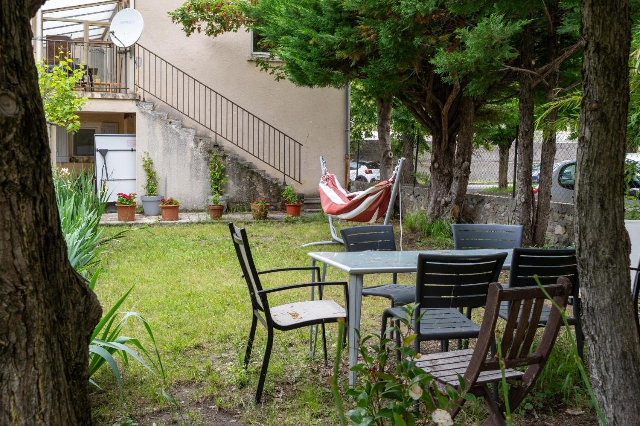 דינייה-לה-בן Alexandra Apartments מראה חיצוני תמונה